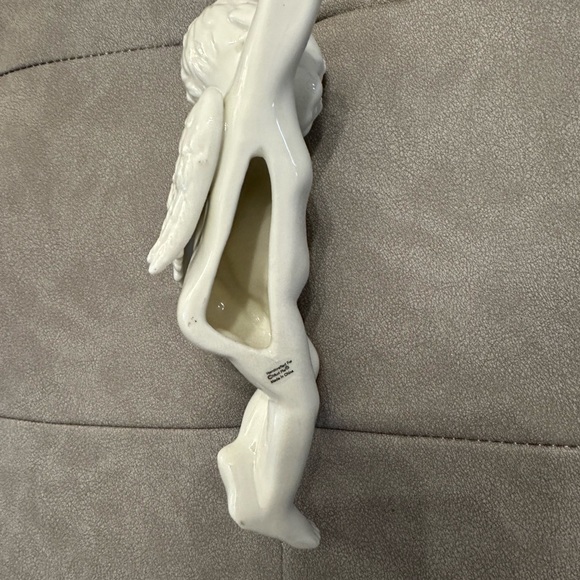 Angel-Vintage-Lying Down - Picture 6 of 6